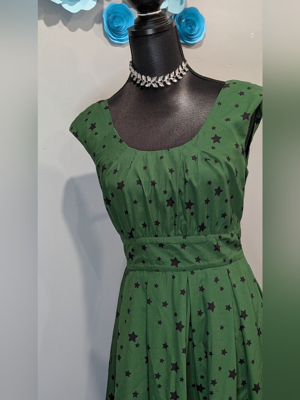 eshakti Green Star-Print Midi Dress - Picture 3 of 7